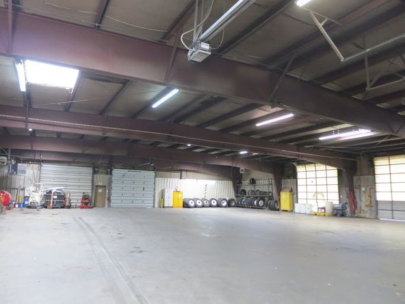 Commercial Buildings & Land: 2000 North Main Street, Hazard, KY 41701